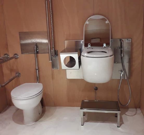 Baños para personas ostomizadas en Ourense